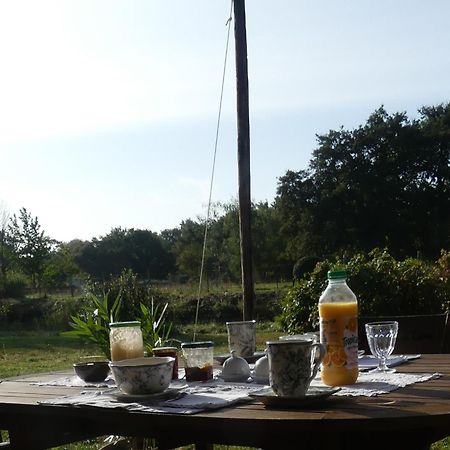 Bed and Breakfast La Petite Lande Menil Екстер'єр фото