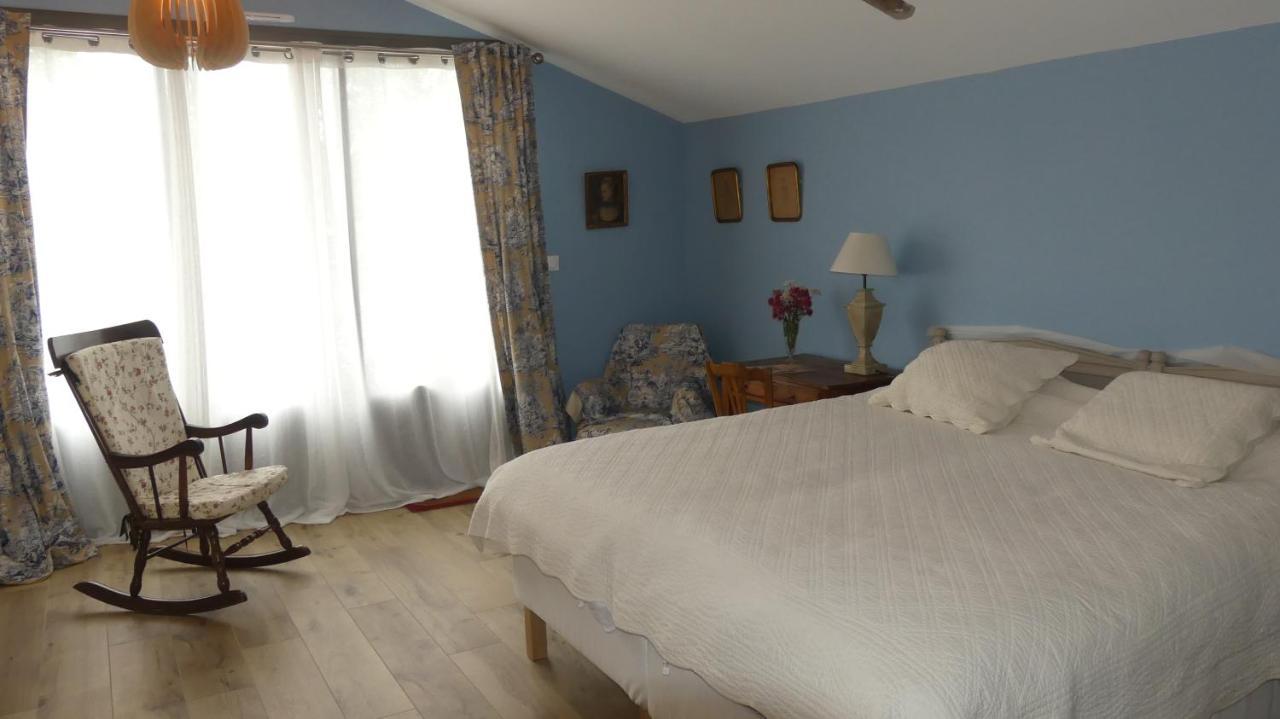 Bed and Breakfast La Petite Lande Menil Екстер'єр фото