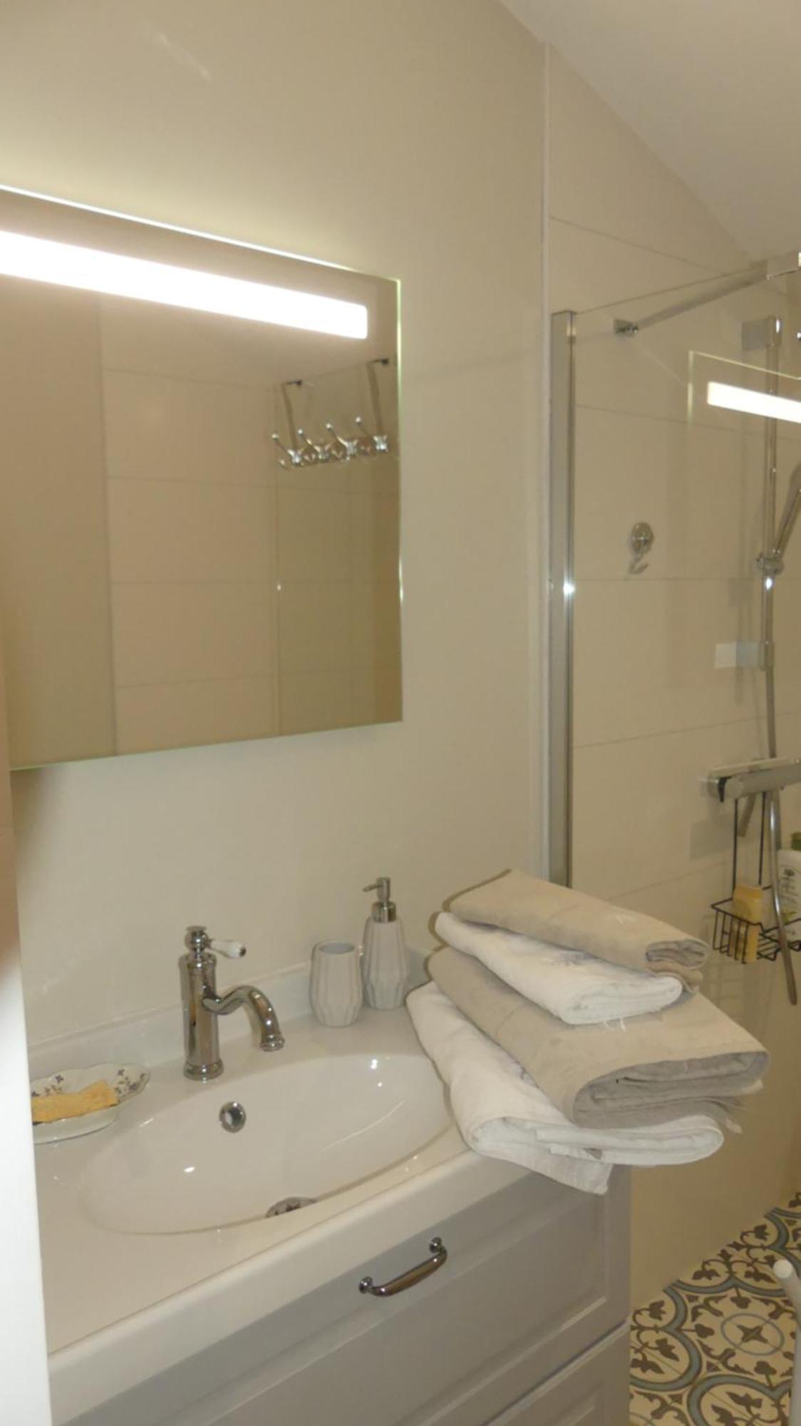 Bed and Breakfast La Petite Lande Menil Екстер'єр фото