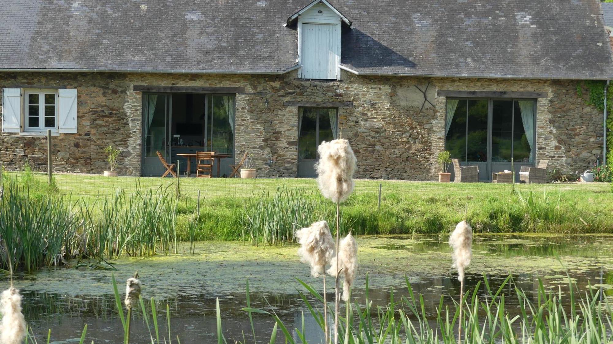 Bed and Breakfast La Petite Lande Menil Екстер'єр фото