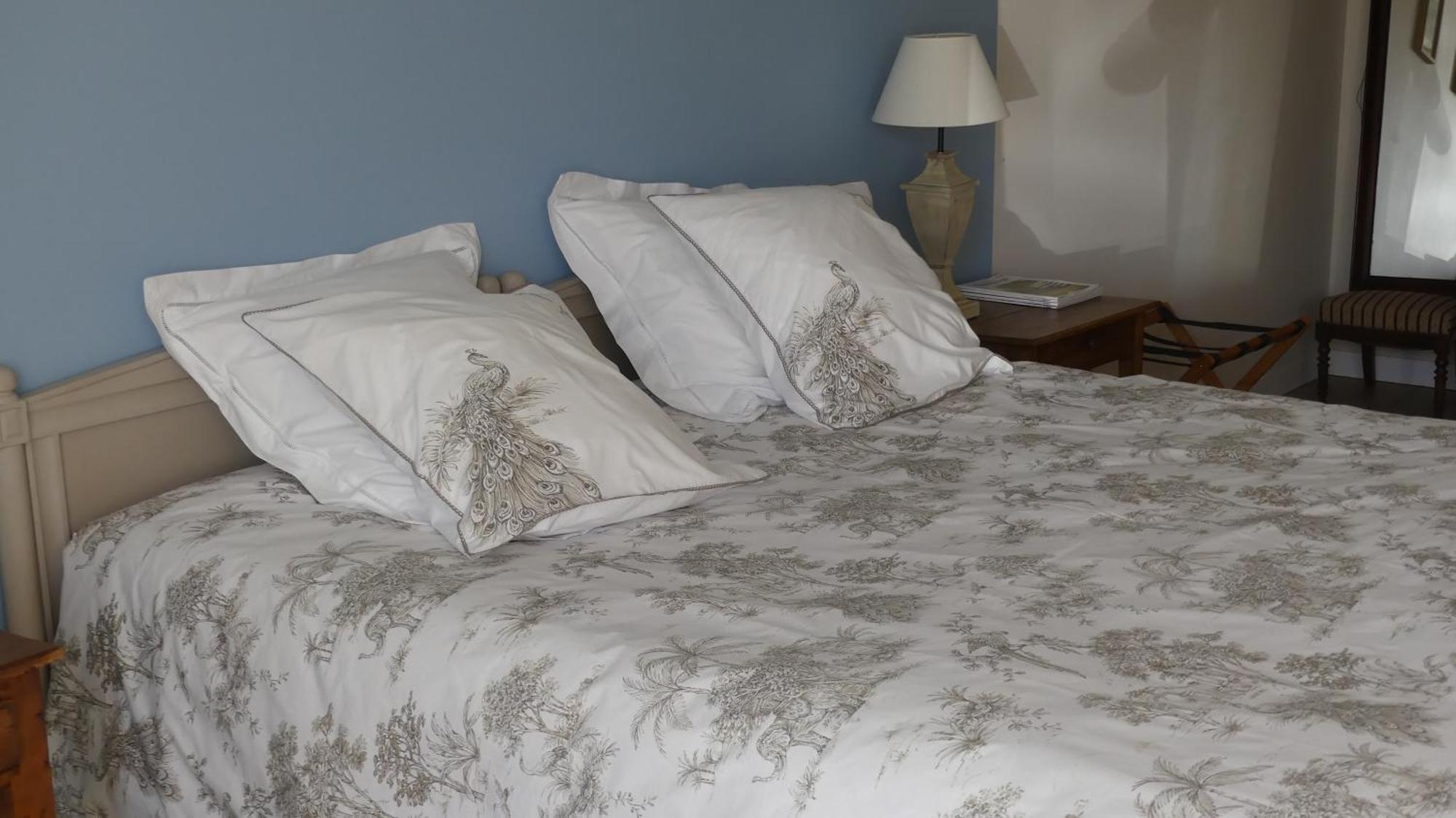 Bed and Breakfast La Petite Lande Menil Екстер'єр фото
