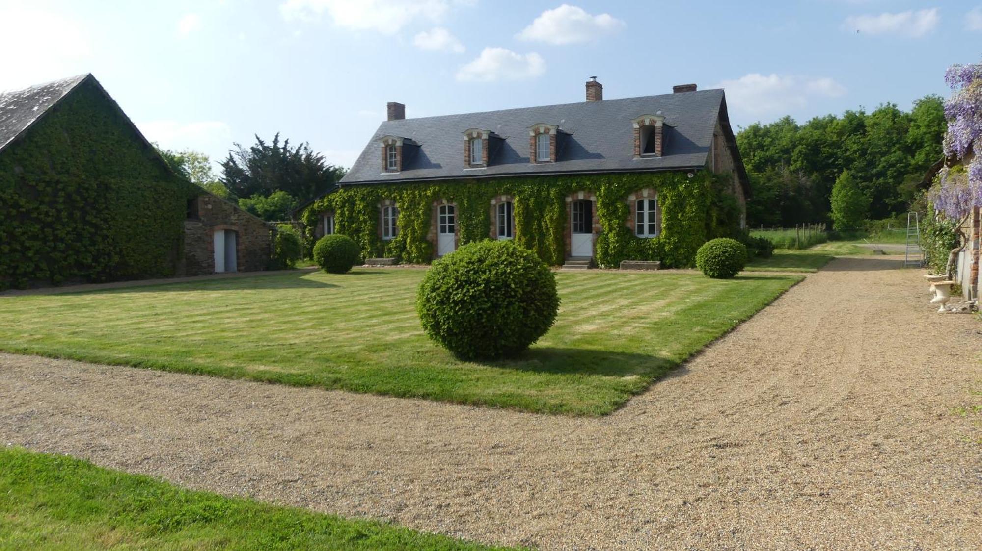 Bed and Breakfast La Petite Lande Menil Екстер'єр фото